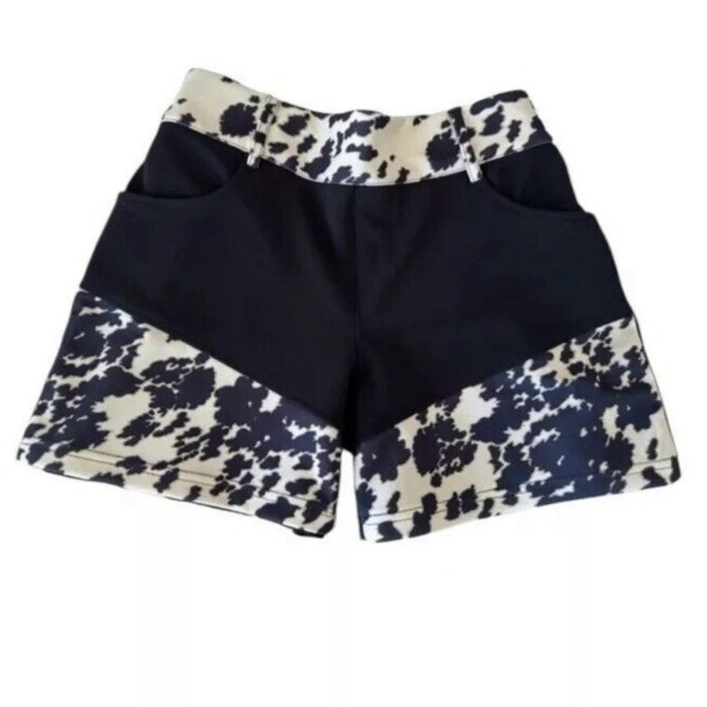 Crazy Train Women’s Shorts Western Cowgirl Cow Print Sz Small Pull on Pockets